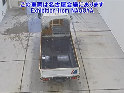 Toyota DYNA  с аукциона в Японии