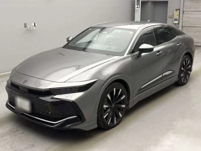 Toyota CROWN CROSSOVER  с аукциона в Японии