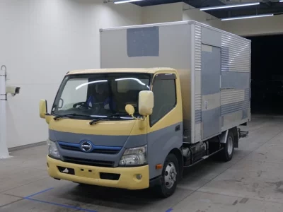 Hino DUTRO  с аукциона в Японии
