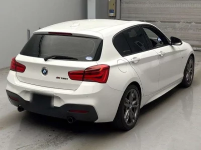 BMW 1-Series  с аукциона в Японии