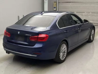 BMW 3-Series  с аукциона в Японии