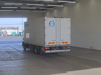 Isuzu FORWARD  с аукциона в Японии