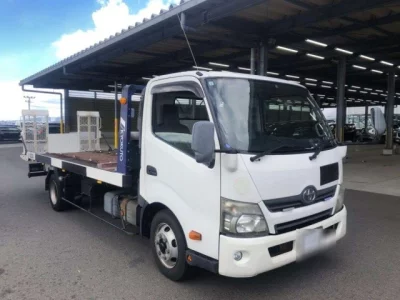 Toyota DYNA  с аукциона в Японии