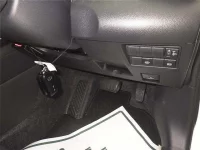 Toyota YARIS лот № 7210 оценка 4.5  с аукциона в Японии 7