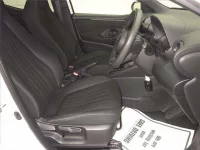 Toyota YARIS лот № 7210 оценка 4.5  с аукциона в Японии 4