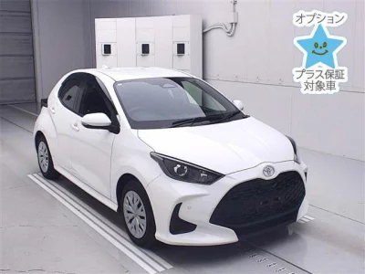 Toyota YARIS  с аукциона в Японии