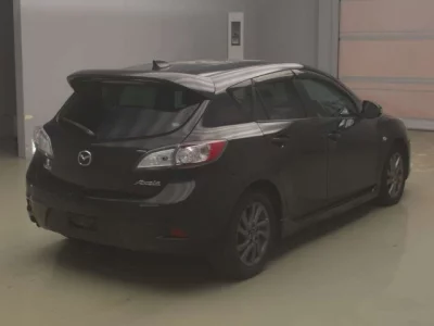 Mazda AXELA  с аукциона в Японии