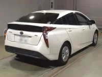 Toyota PRIUS лот № 2203 оценка 3.5  с аукциона в Японии 1