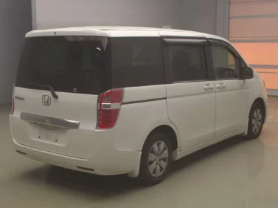 Honda STEP WAGON  с аукциона в Японии
