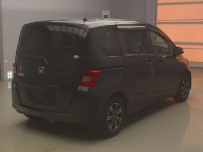 Honda FREED  с аукциона в Японии