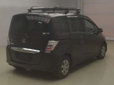 Honda FREED  с аукциона в Японии