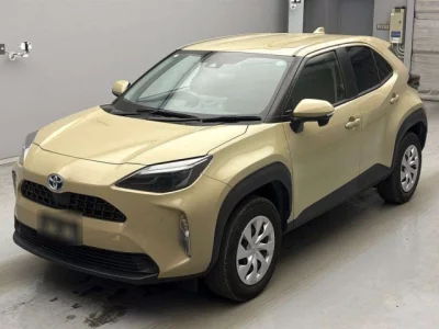 Toyota YARIS CROSS  с аукциона в Японии