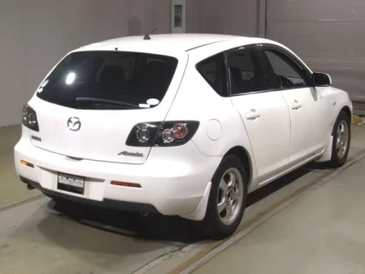 Mazda AXELA  с аукциона в Японии