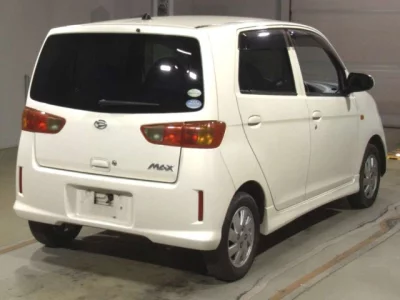 Daihatsu MAX
