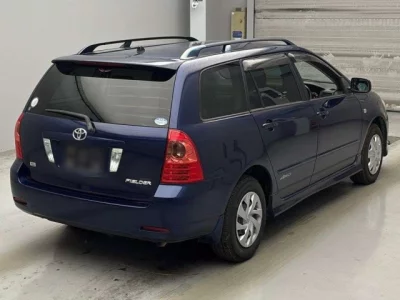 Toyota COROLLA FIELDER  с аукциона в Японии