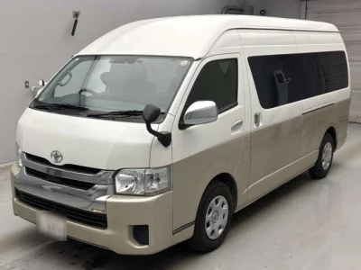 Toyota HIACE  с аукциона в Японии
