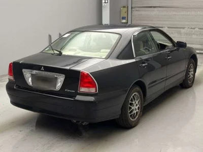 Mitsubishi DIAMANTE