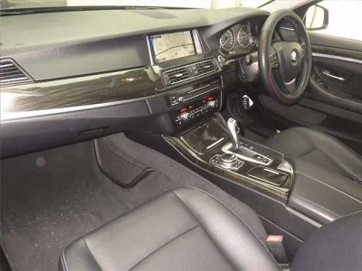 BMW 5-Series  с аукциона в Японии