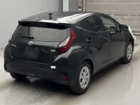 Toyota AQUA лот № 261 оценка R  с аукциона в Японии 1