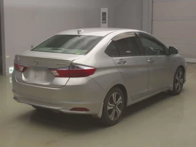 Honda GRACE  с аукциона в Японии