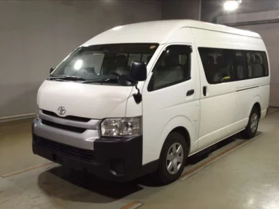 Toyota HIACE  с аукциона в Японии