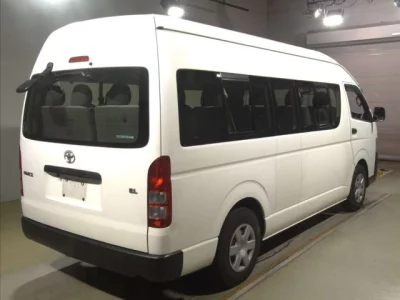 Toyota HIACE  с аукциона в Японии