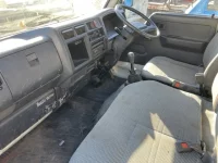 Toyota DYNA лот № 1412 оценка 3  с аукциона в Японии 4