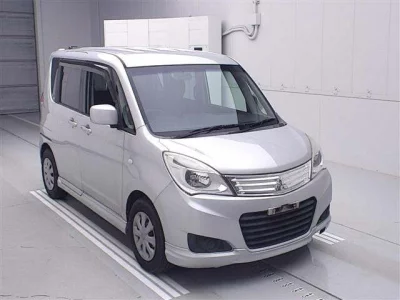 Mitsubishi DELICA D2