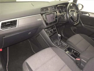 Volkswagen GOLF TOURAN