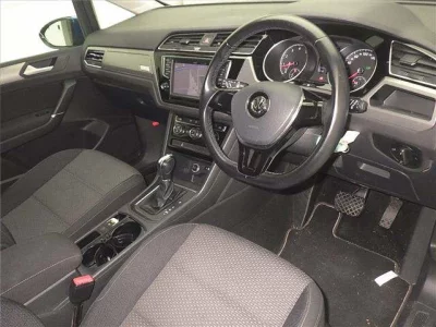 Volkswagen GOLF TOURAN