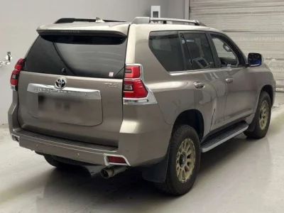 Toyota LAND CRUISER PRADO  с аукциона в Японии
