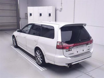 Mitsubishi LEGNUM