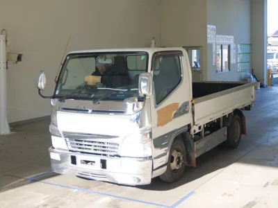 Mitsubishi CANTER  с аукциона в Японии