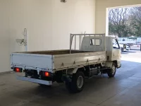 Isuzu ELF лот № 1320 оценка R  с аукциона в Японии 1