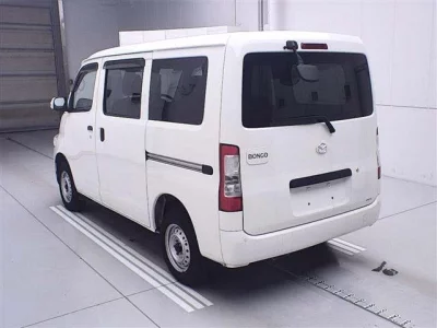 Mazda BONGO VAN  с аукциона в Японии