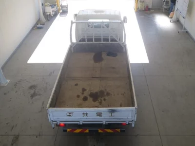 Isuzu ELF  с аукциона в Японии