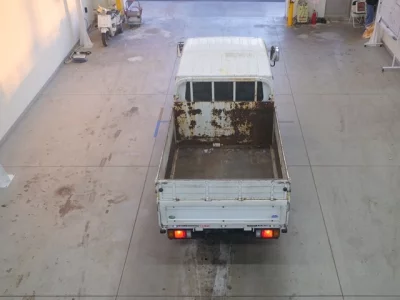 Isuzu ELF  с аукциона в Японии