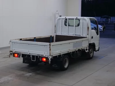 Isuzu ELF  с аукциона в Японии