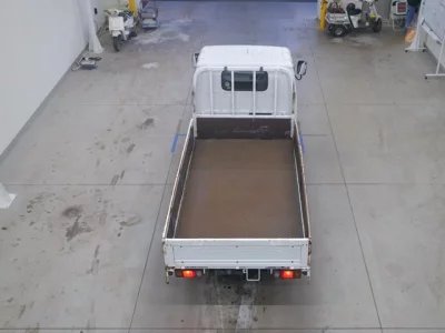 Isuzu ELF  с аукциона в Японии