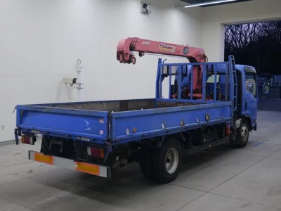 Isuzu ELF  с аукциона в Японии