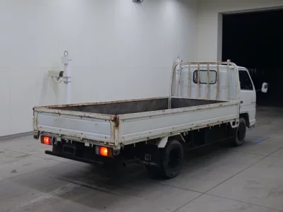 Isuzu ELF  с аукциона в Японии