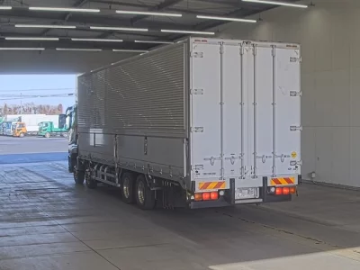 Mitsubishi SUPER GREAT  с аукциона в Японии