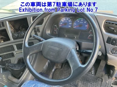 Nissan TRUCK