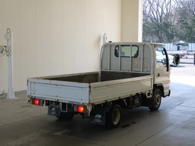 Isuzu ELF  с аукциона в Японии