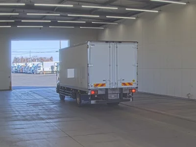 Isuzu FORWARD  с аукциона в Японии