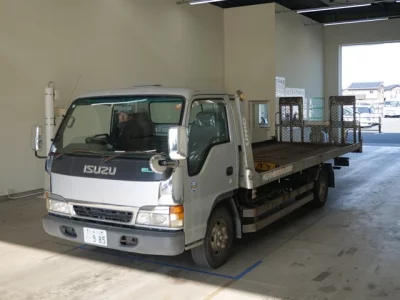 Isuzu ELF