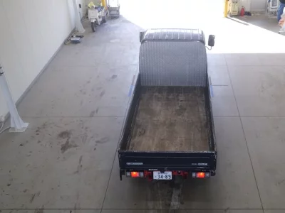 Isuzu ELF  с аукциона в Японии