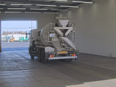 Hino PROFIA  с аукциона в Японии