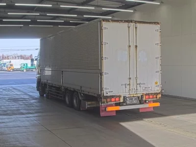 Hino PROFIA  с аукциона в Японии