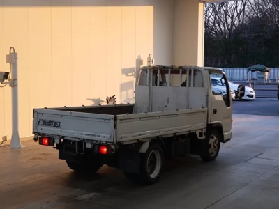 Isuzu ELF  с аукциона в Японии